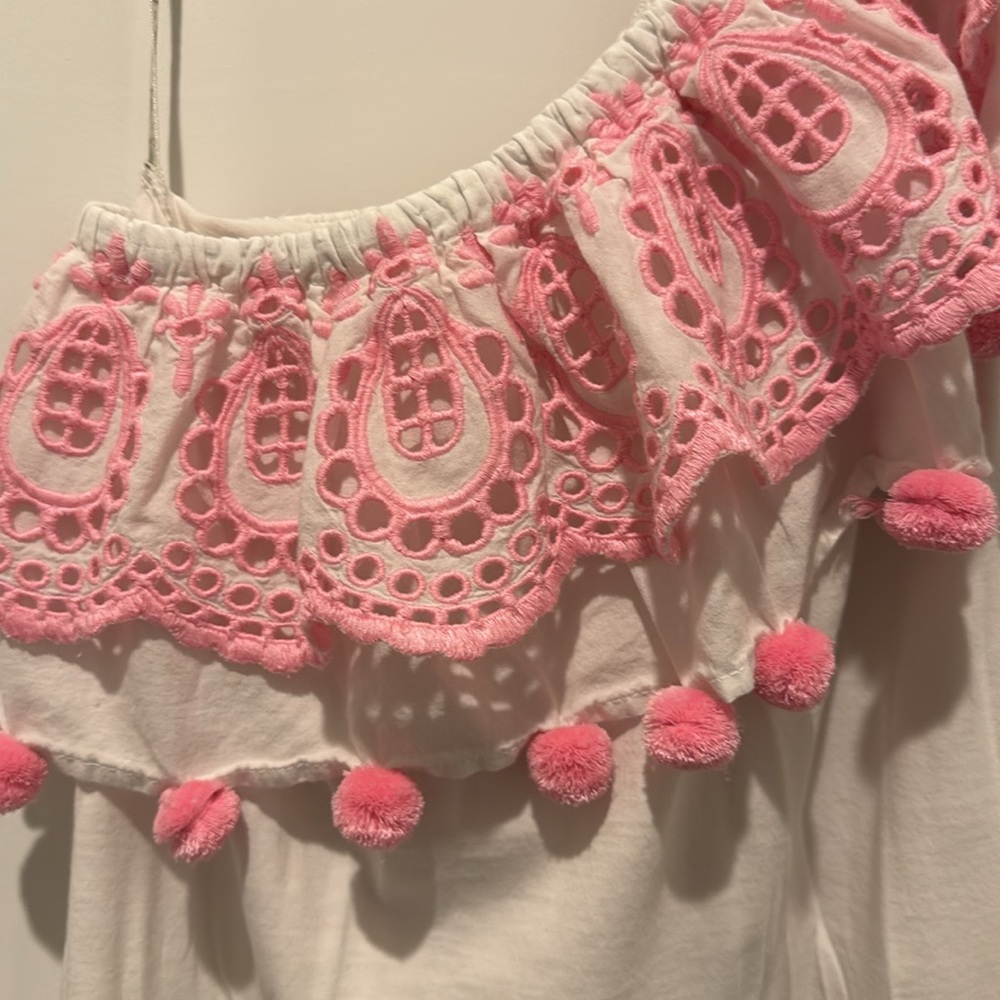 Lilly Pulitzer White Top with Pink Details - Picture 5 of 7